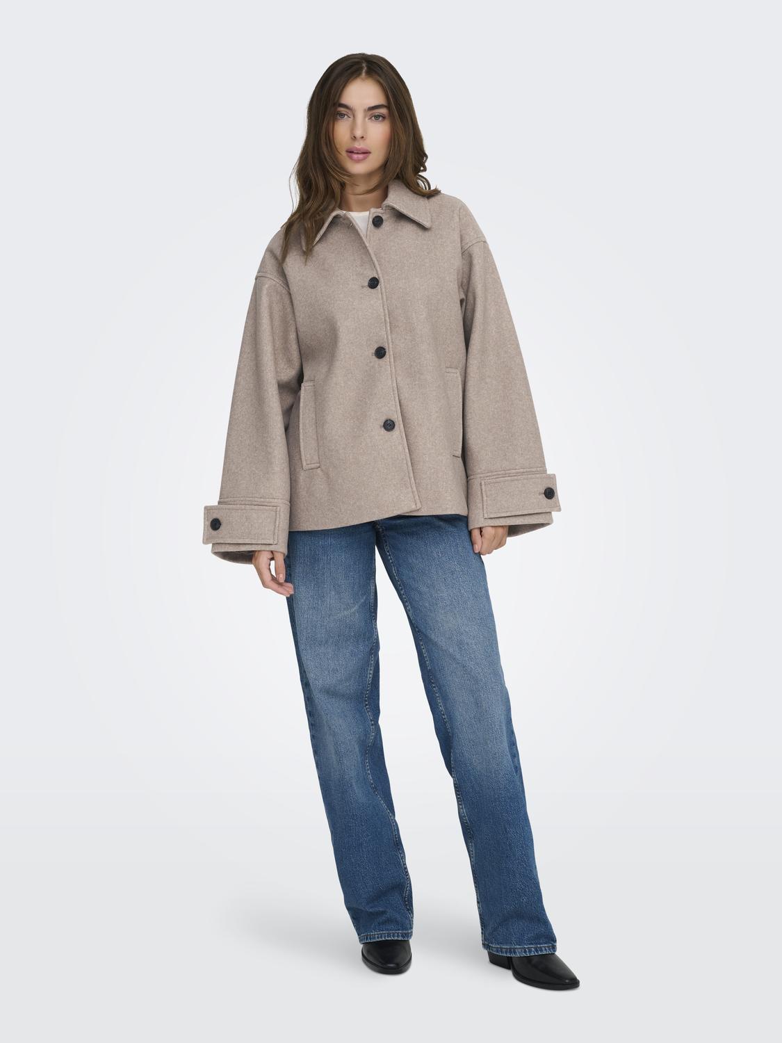 model_shot-front_full